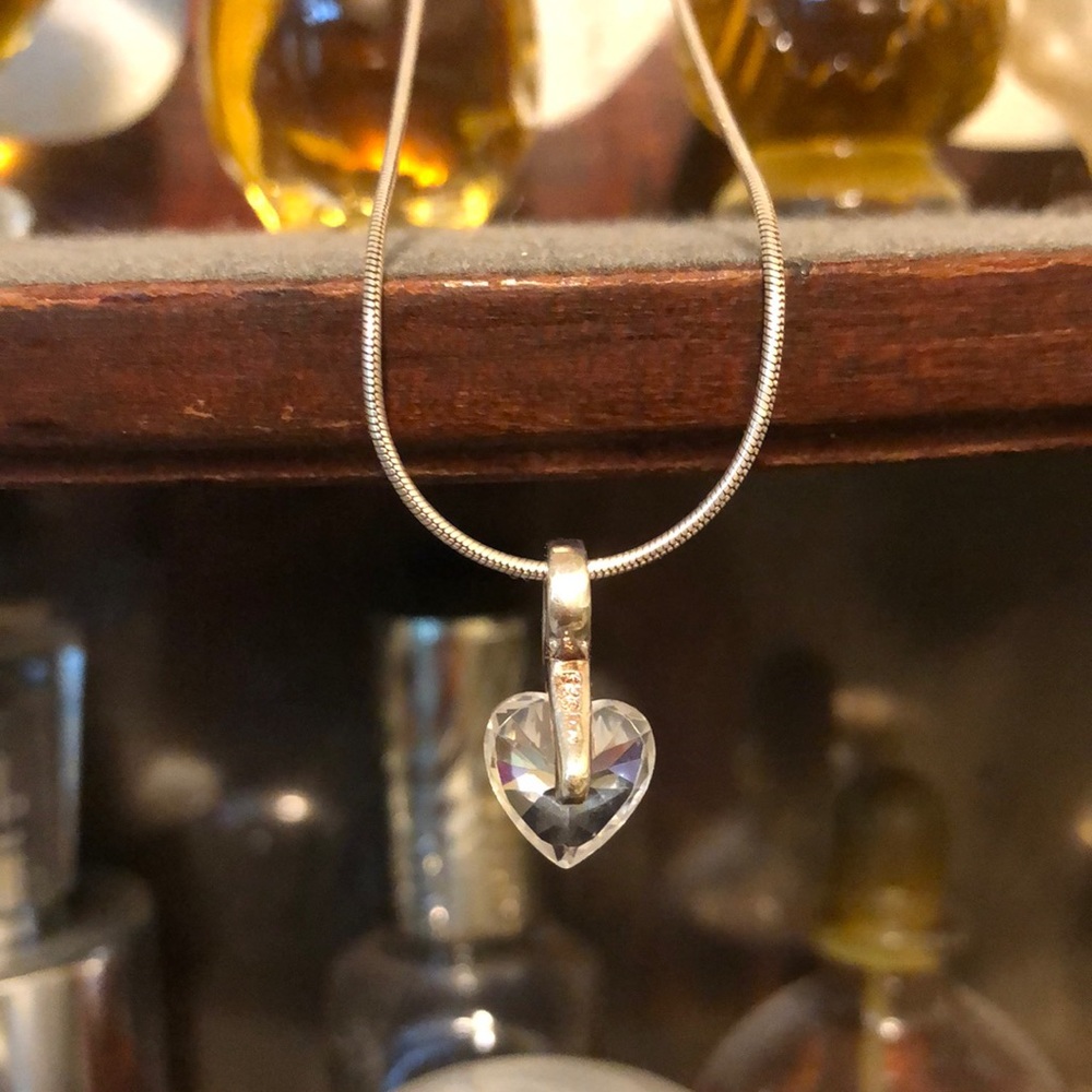 Swarovski Heart Shaped Pendant w/ SS Necklack - Picture 2 of 10